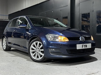 Used Volkswagen Golf 2015 for sale - 76420003: Photo