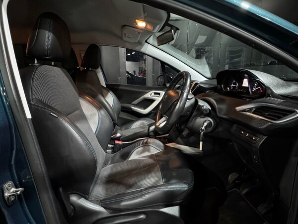 Used Peugeot 2008 2015 for sale - 76279969: Photo 12