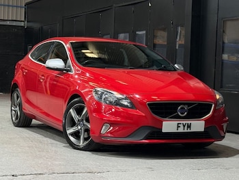 Used Volvo V40 2016 for sale - 79454864: Photo