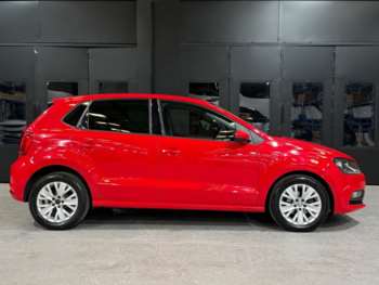 Used Volkswagen Polo 2015 for sale - 74708174: Photo