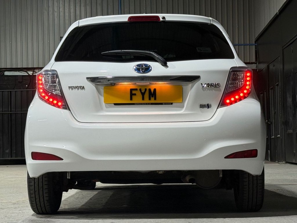 Used Toyota Yaris 2013 for sale - 77692832: Photo 34