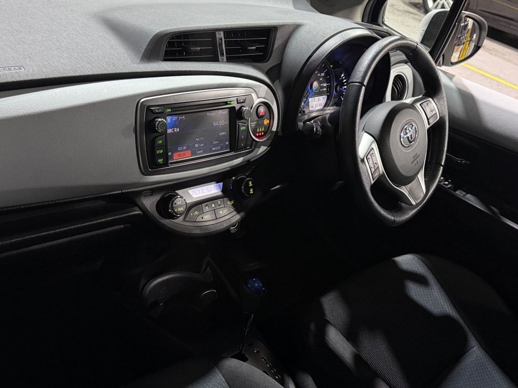 Used Toyota Yaris 2013 for sale - 77692832: Photo 39