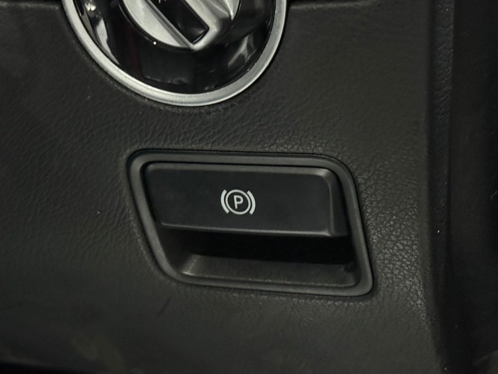 Used Mercedes-Benz SLK 2012 for sale - 76605018: Photo 36