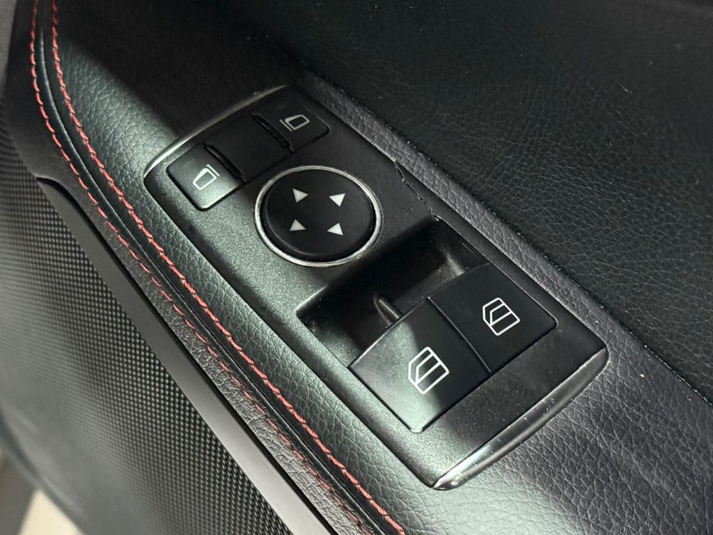 Used Mercedes-Benz SLK 2012 for sale - 76605018: Photo 46