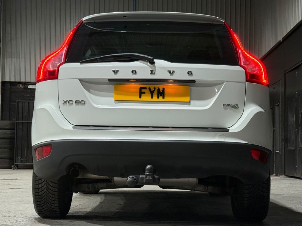 Used Volvo XC60 2011 for sale - 76740709: Photo 10