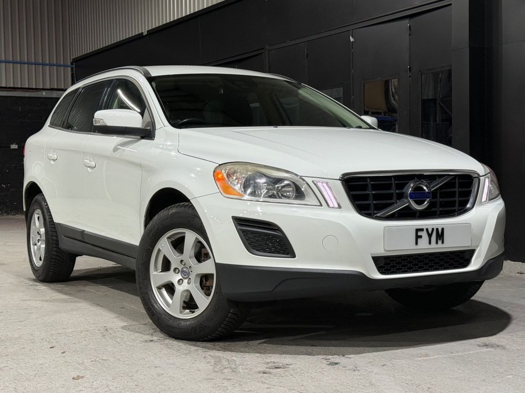 Used Volvo XC60 2011 for sale - 76740709: Photo 2