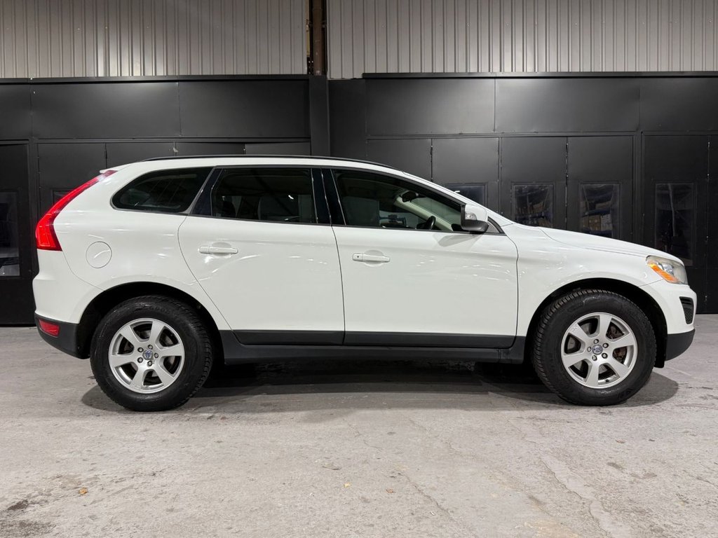Used Volvo XC60 2011 for sale - 76740709: Photo 3