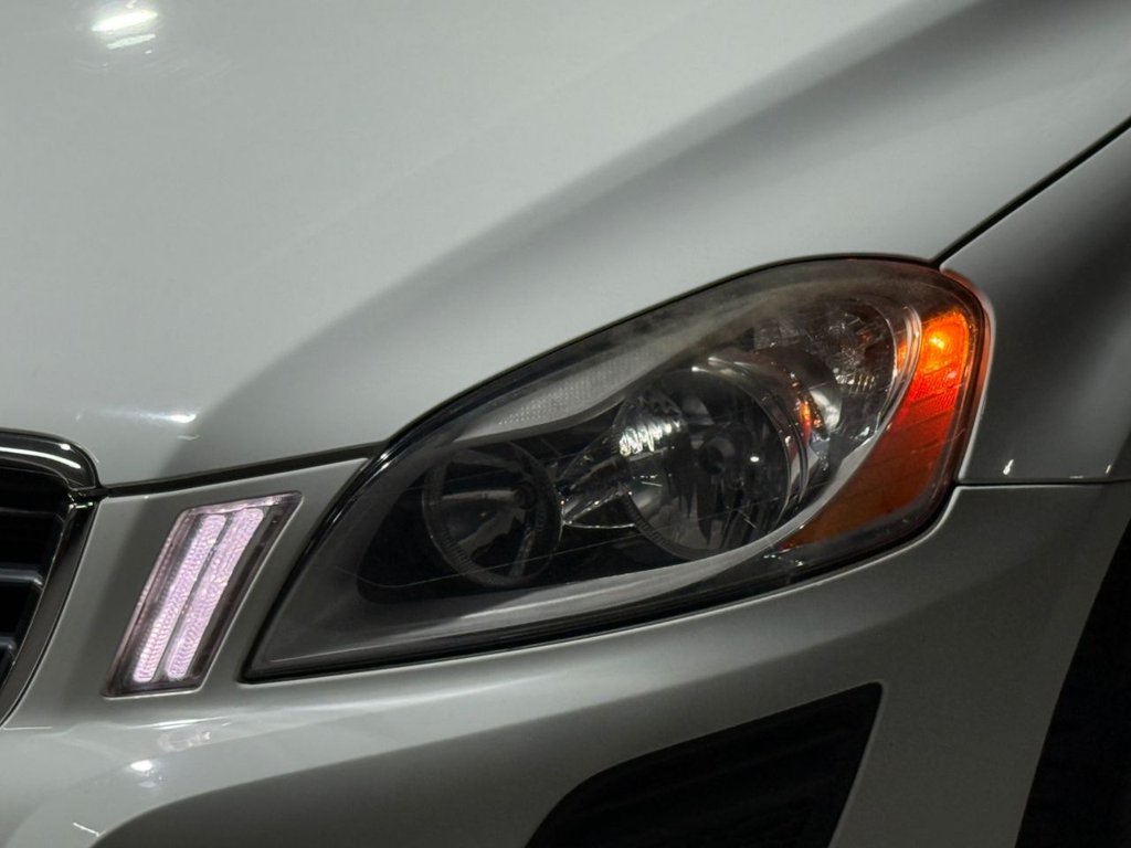 Used Volvo XC60 2011 for sale - 76740709: Photo 39
