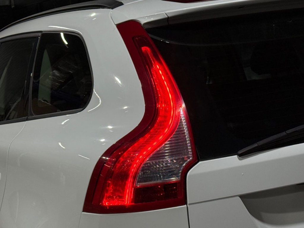 Used Volvo XC60 2011 for sale - 76740709: Photo 9
