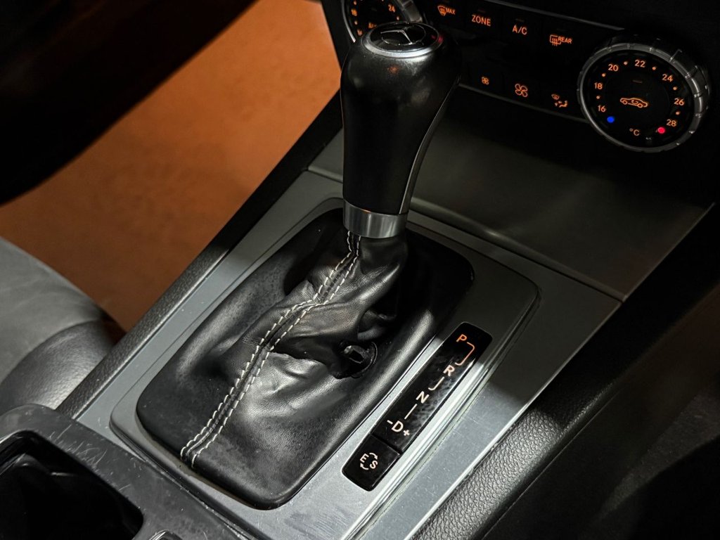 Used Mercedes-Benz C Class 2014 for sale - 76617617: Photo 11