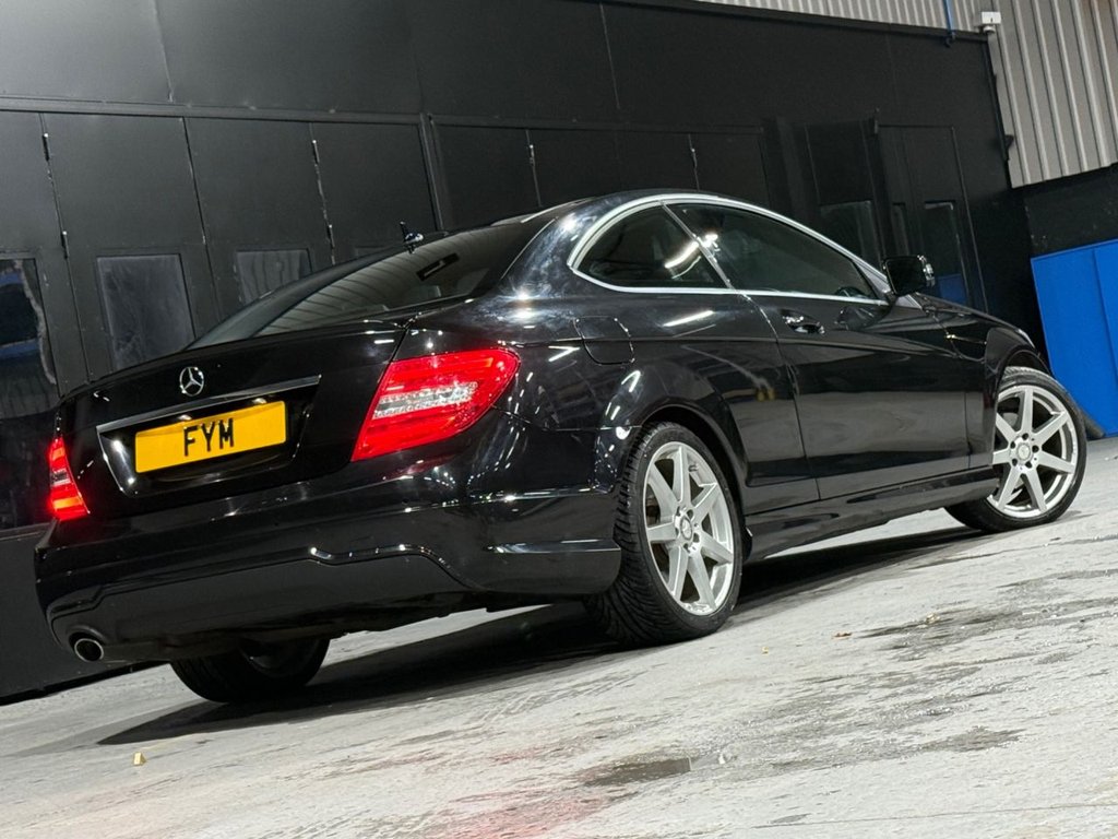 Used Mercedes-Benz C Class 2014 for sale - 76617617: Photo 19