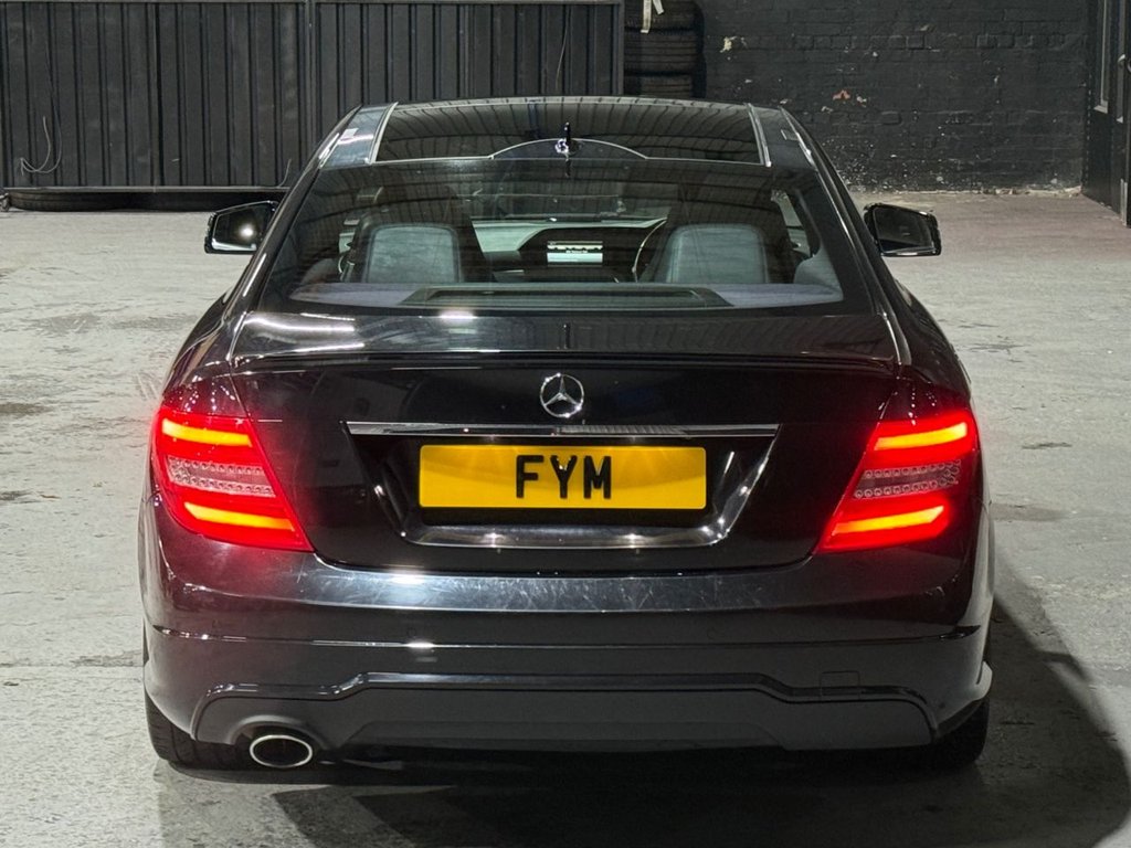 Used Mercedes-Benz C Class 2014 for sale - 76617617: Photo 22