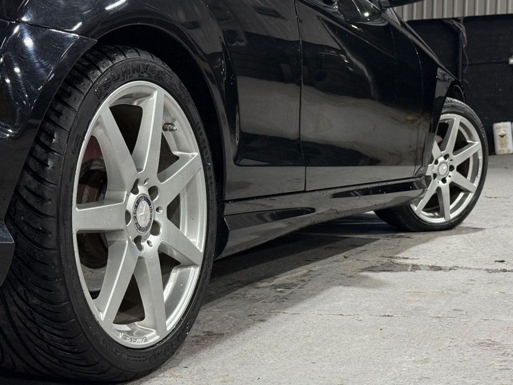 Used Mercedes-Benz C Class 2014 for sale - 76617617: Photo 29