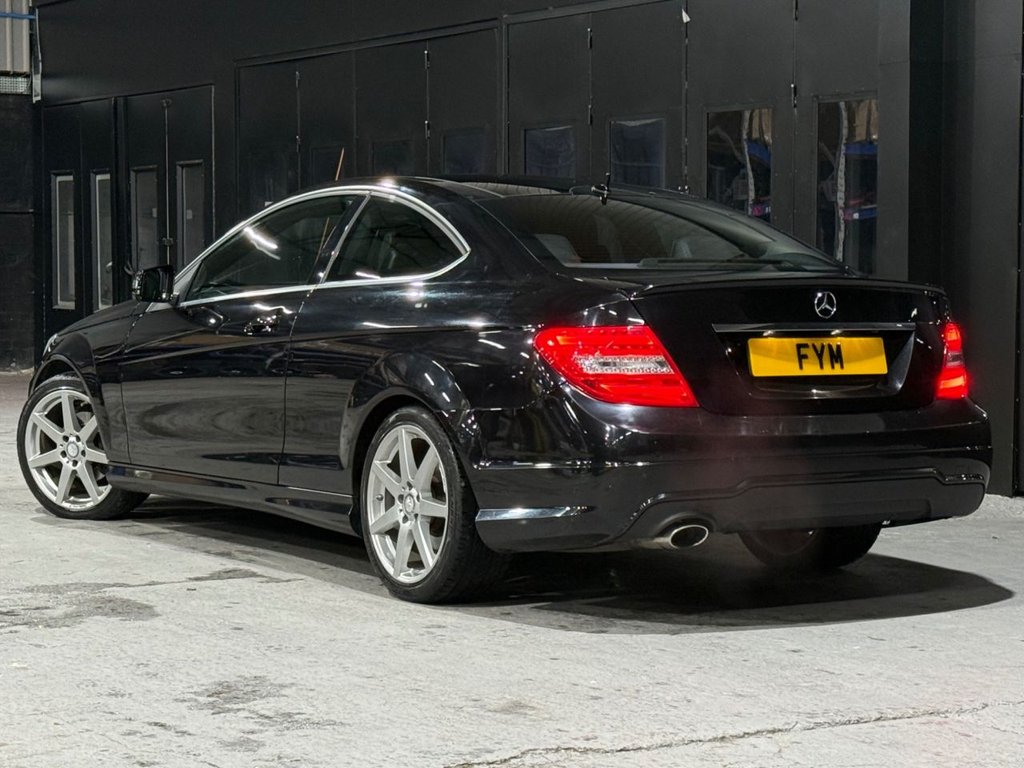 Used Mercedes-Benz C Class 2014 for sale - 76617617: Photo 5