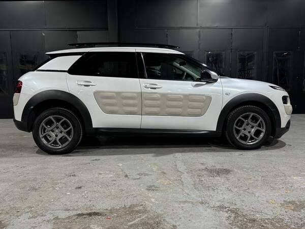 Used Citroen C4 Cactus 2015 for sale - 76256511: Photo 4