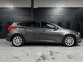 Used Ford Focus 2017 for sale - 76454726: Photo