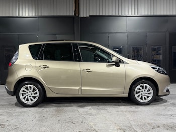 Used Renault Scenic 2014 for sale - 76535943: Photo