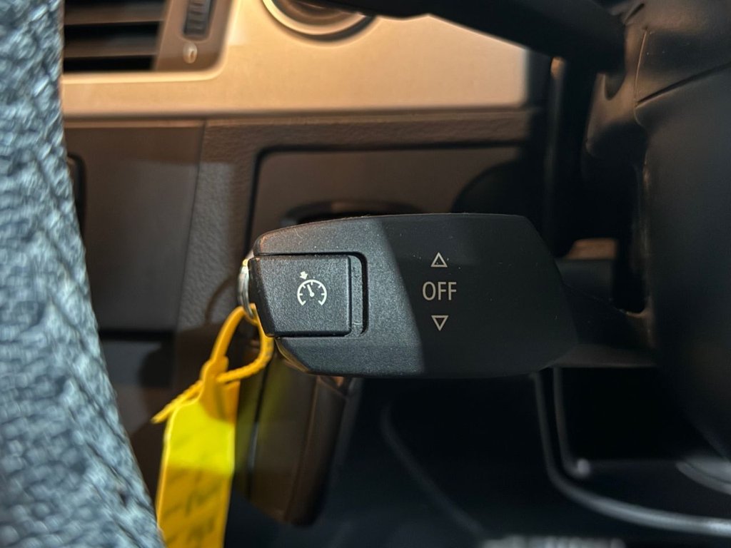 Used BMW 3 Series 2010 for sale - 77952602: Photo 15