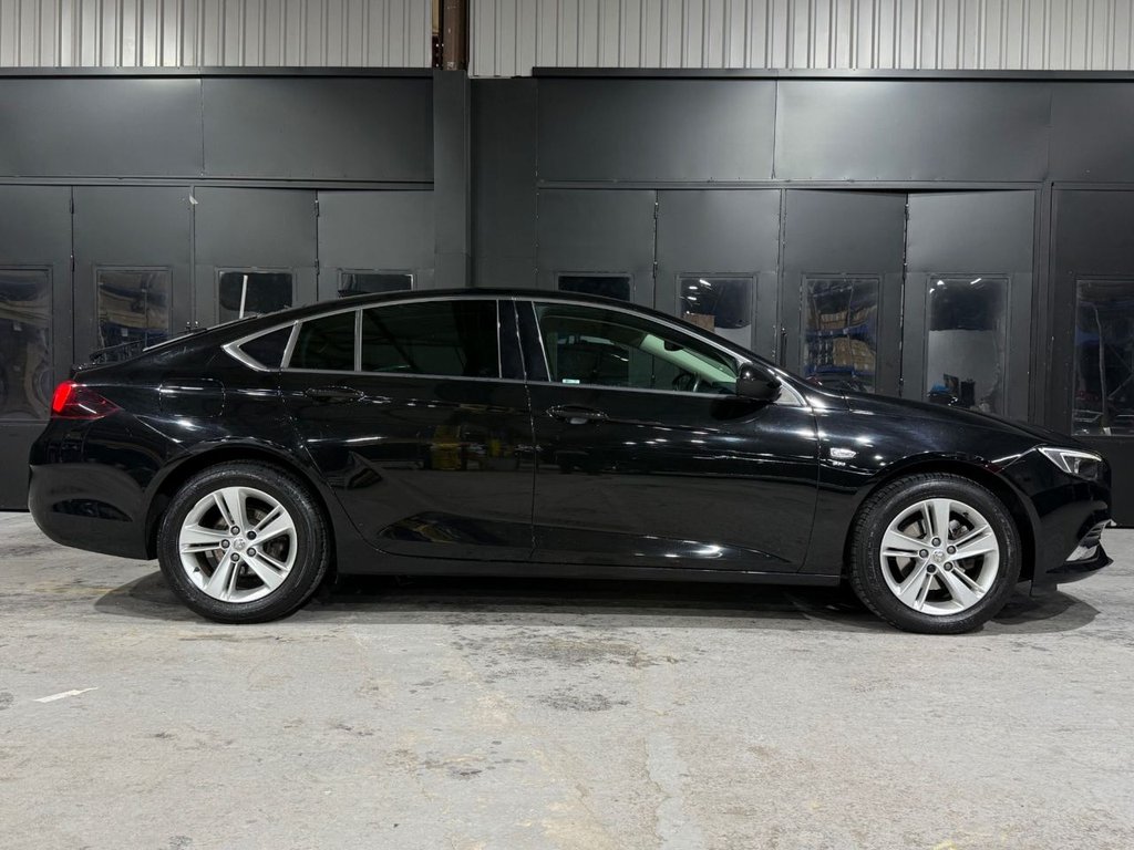 Used Vauxhall Insignia 2018 for sale - 78097232: Photo 4