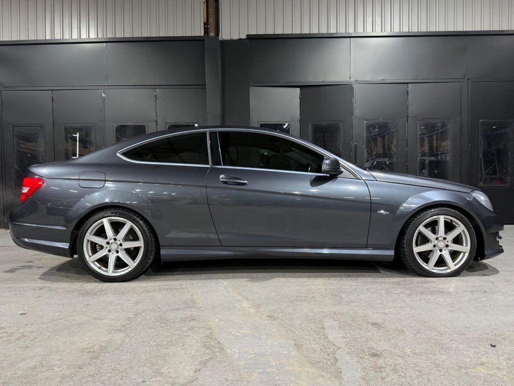 Used Mercedes-Benz C Class 2012 for sale - 77692604: Photo 4