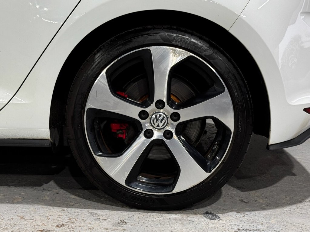 Used Volkswagen Golf 2014 for sale - 76454682: Photo 28