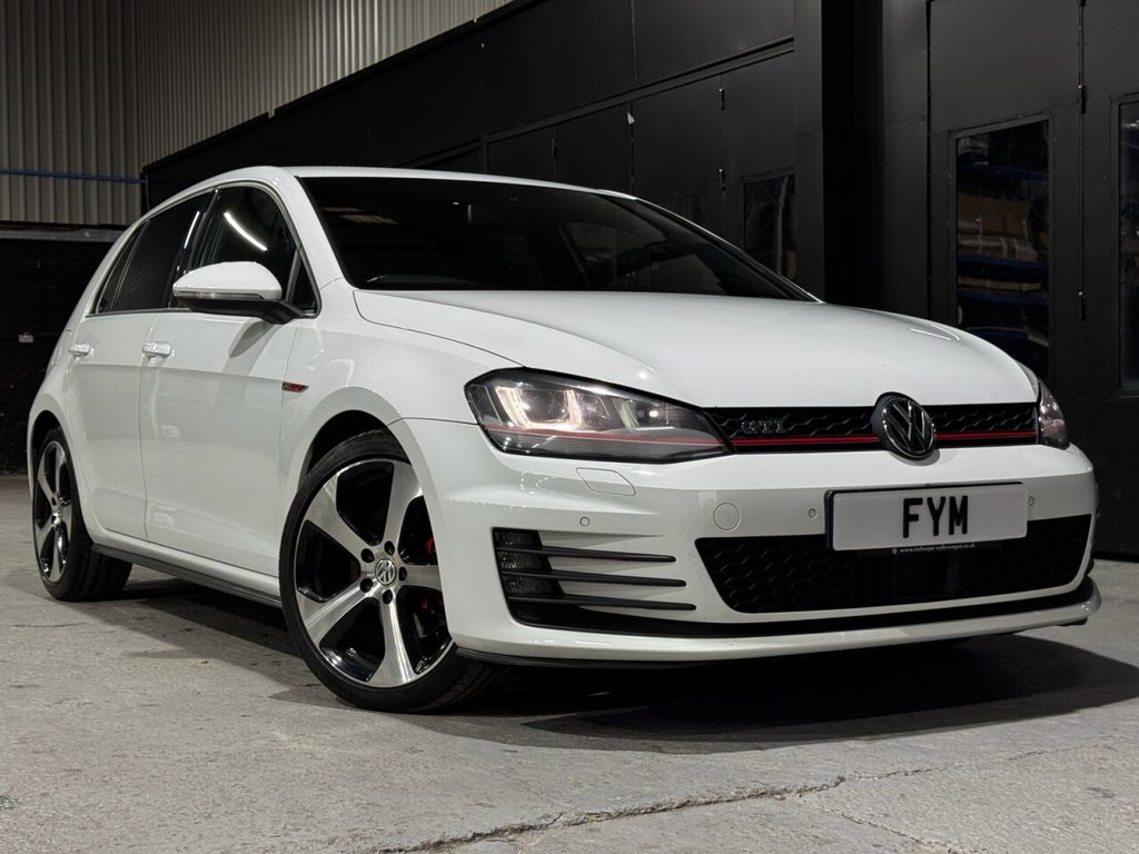 Used Volkswagen Golf 2014 for sale - 76454682: Photo 3