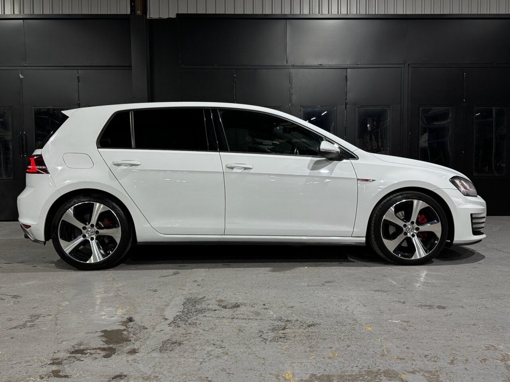 Used Volkswagen Golf 2014 for sale - 76454682: Photo 4