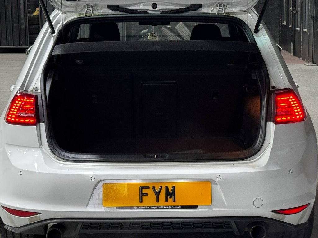 Used Volkswagen Golf 2014 for sale - 76454682: Photo 42