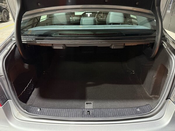 Used Mercedes-Benz E-Class 2015 for sale - 76210597: Photo 13