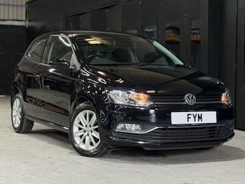 Used Volkswagen Polo 2015 for sale - 78868239: Photo