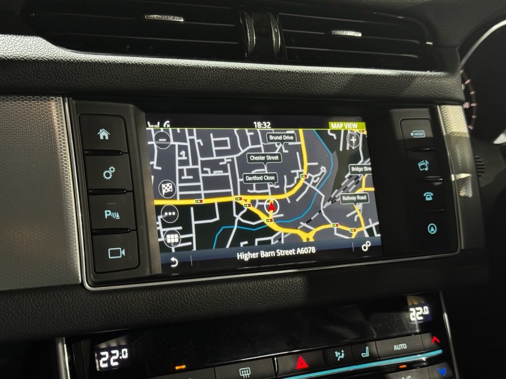 Used Jaguar XF 2017 for sale - 76327942: Photo 12