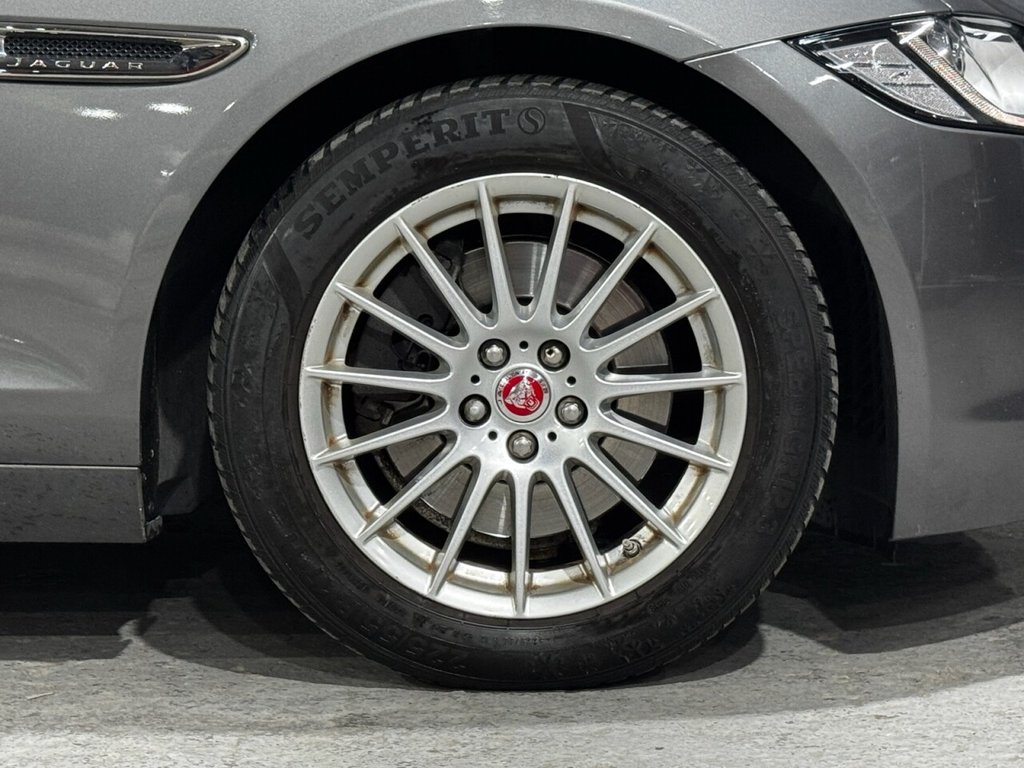 Used Jaguar XF 2017 for sale - 76327942: Photo 27