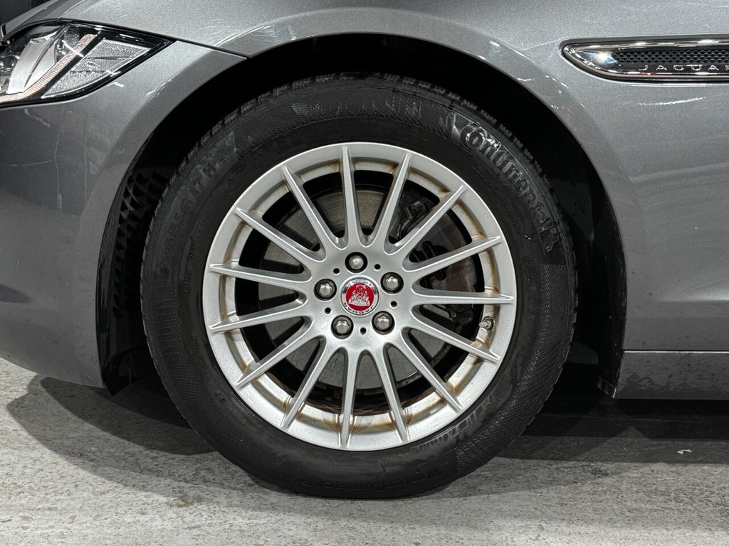 Used Jaguar XF 2017 for sale - 76327942: Photo 28