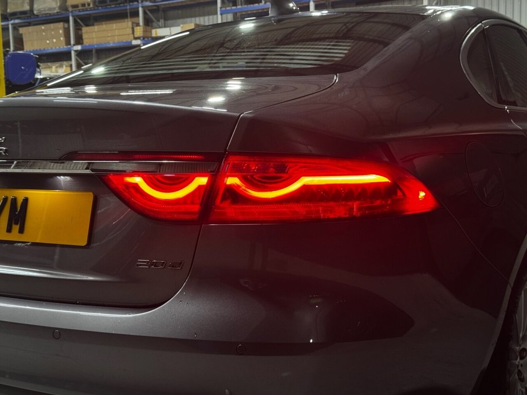 Used Jaguar XF 2017 for sale - 76327942: Photo 40