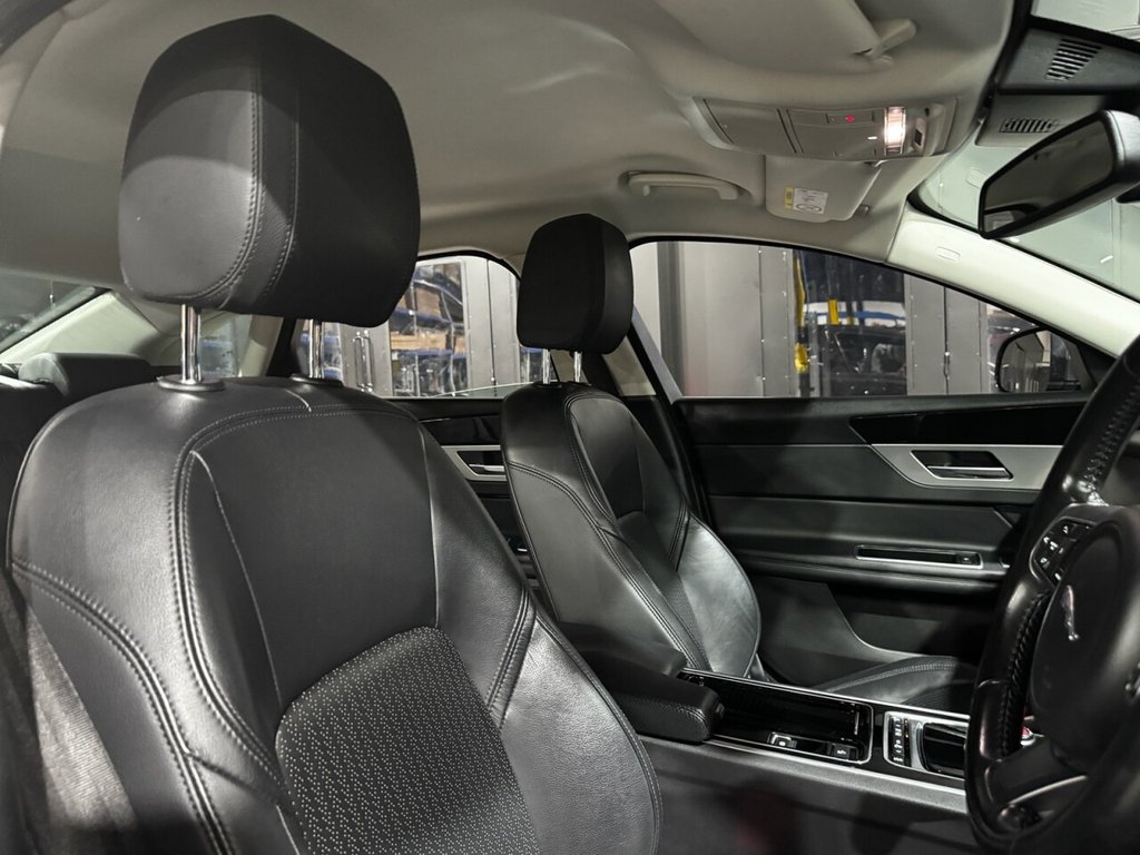 Used Jaguar XF 2017 for sale - 76327942: Photo 46