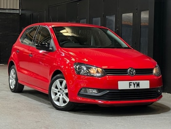 Used Volkswagen Polo 2015 for sale - 79245474: Photo