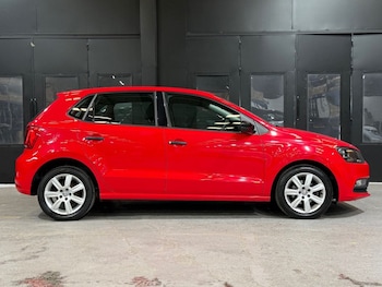 Used Volkswagen Polo 2015 for sale - 79245474: Photo