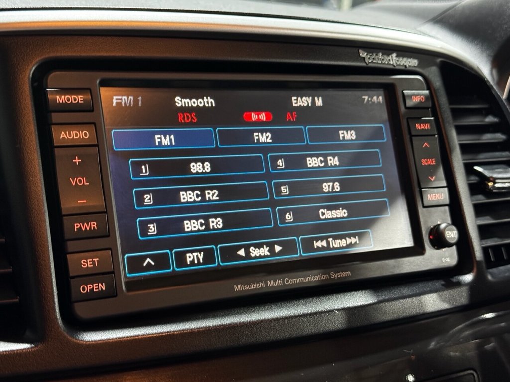 Used Mitsubishi Lancer 2010 for sale - 76376197: Photo 13