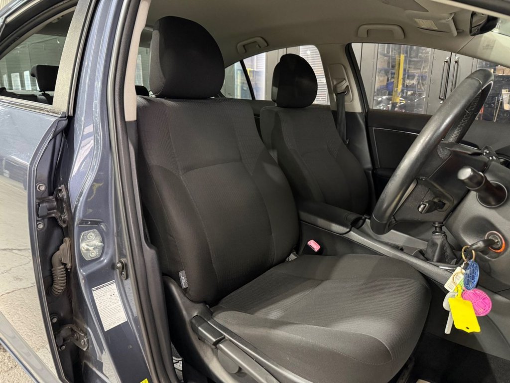 Used Toyota Avensis 2010 for sale - 77692776: Photo 11