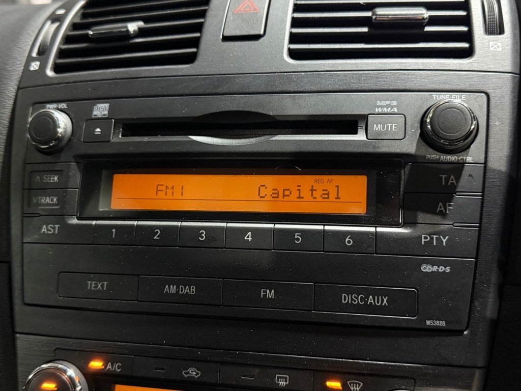 Used Toyota Avensis 2010 for sale - 77692776: Photo 12