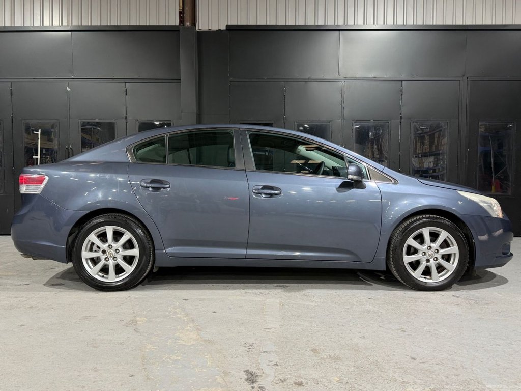 Used Toyota Avensis 2010 for sale - 77692776: Photo 4
