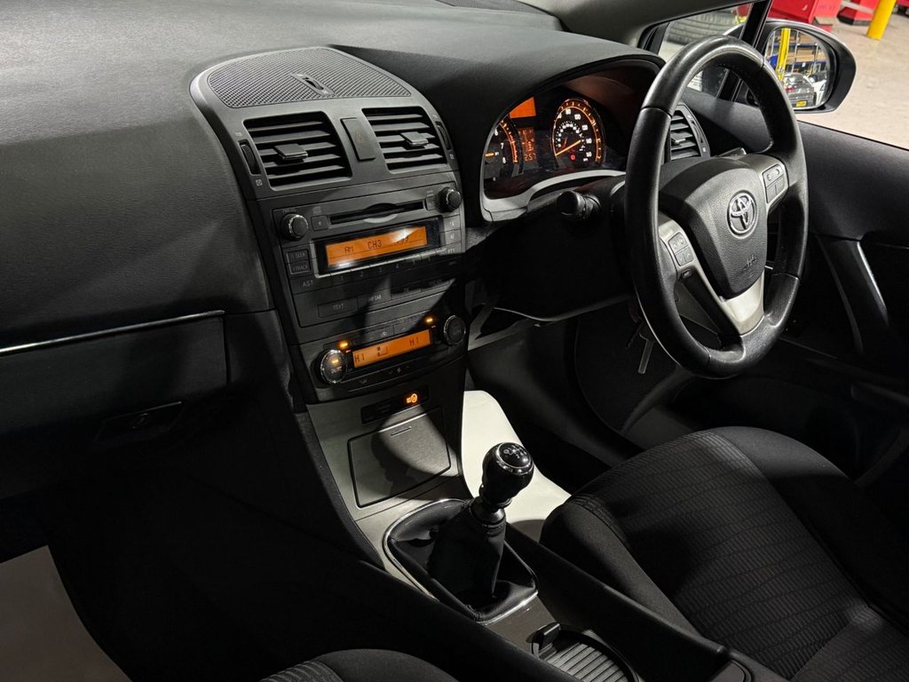 Used Toyota Avensis 2010 for sale - 77692776: Photo 40