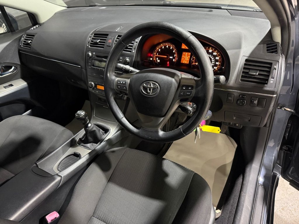 Used Toyota Avensis 2010 for sale - 77692776: Photo 41