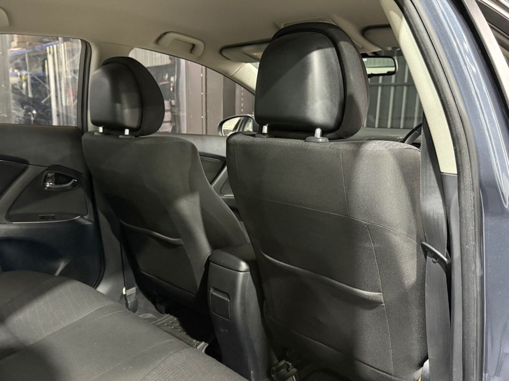 Used Toyota Avensis 2010 for sale - 77692776: Photo 44