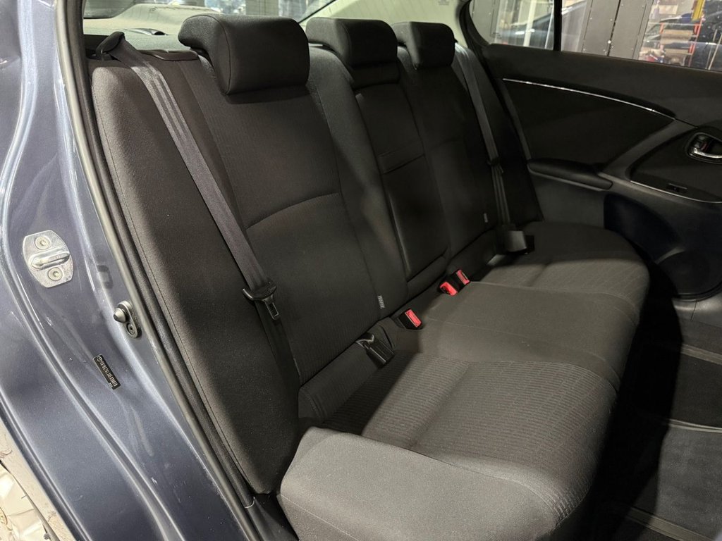 Used Toyota Avensis 2010 for sale - 77692776: Photo 45