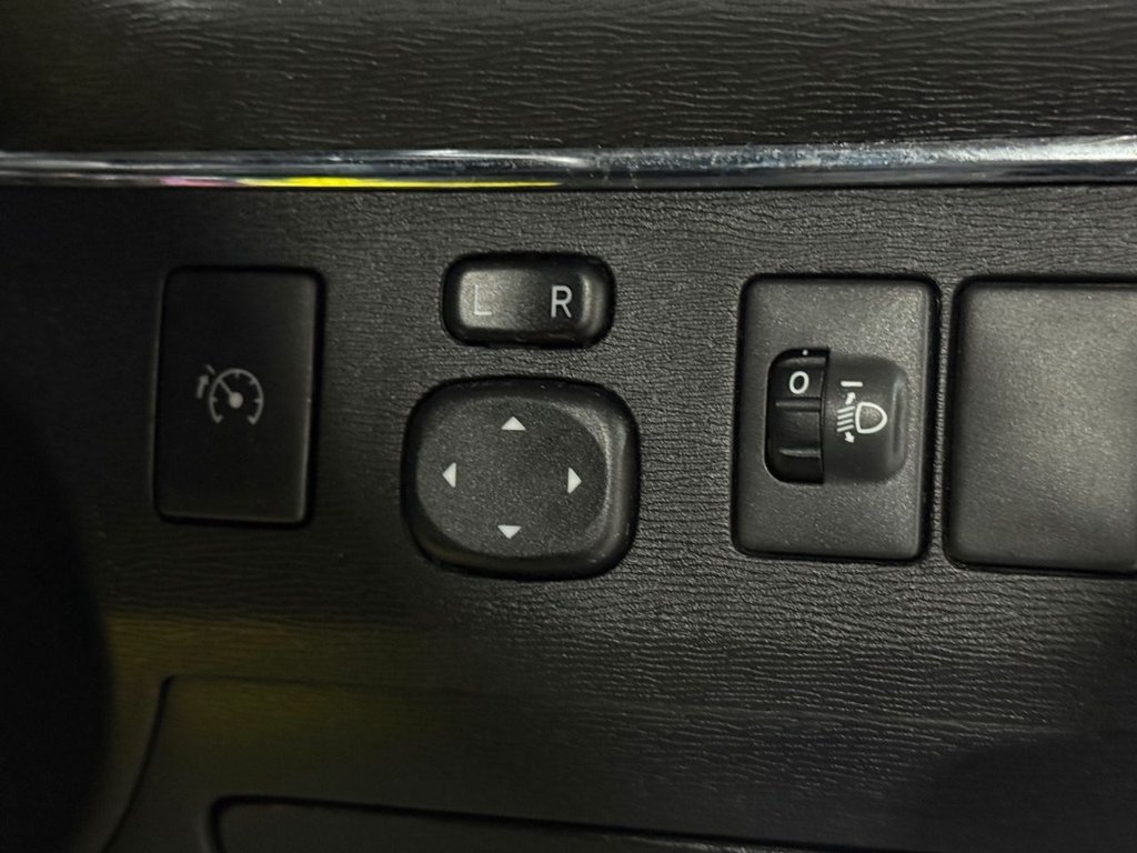 Used Toyota Avensis 2010 for sale - 77692776: Photo 48