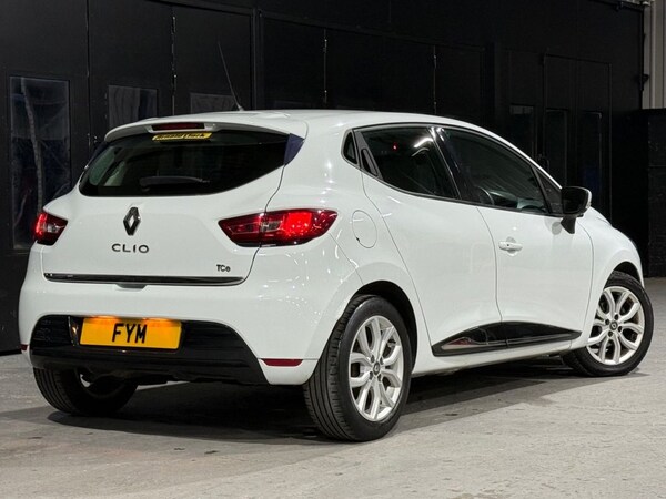 Used Renault Clio 2016 for sale - 76210508: Photo 16