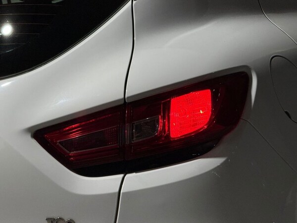 Used Renault Clio 2016 for sale - 76210508: Photo 49