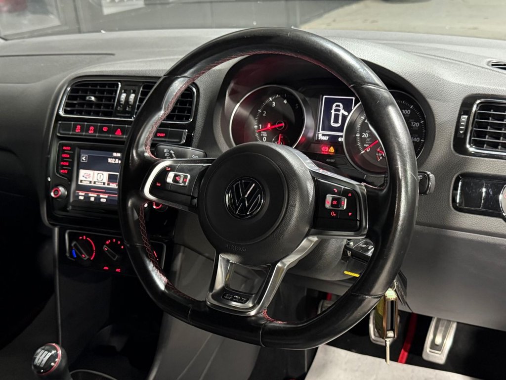 Used Volkswagen Polo 2015 for sale - 76698174: Photo 10