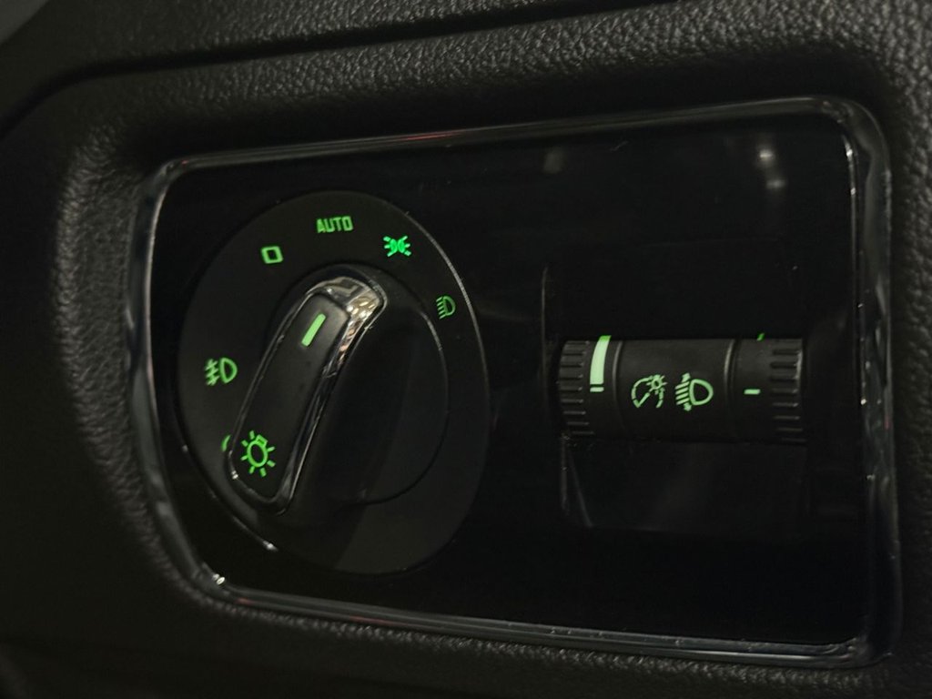 Used Skoda Superb 2014 for sale - 77693322: Photo 41